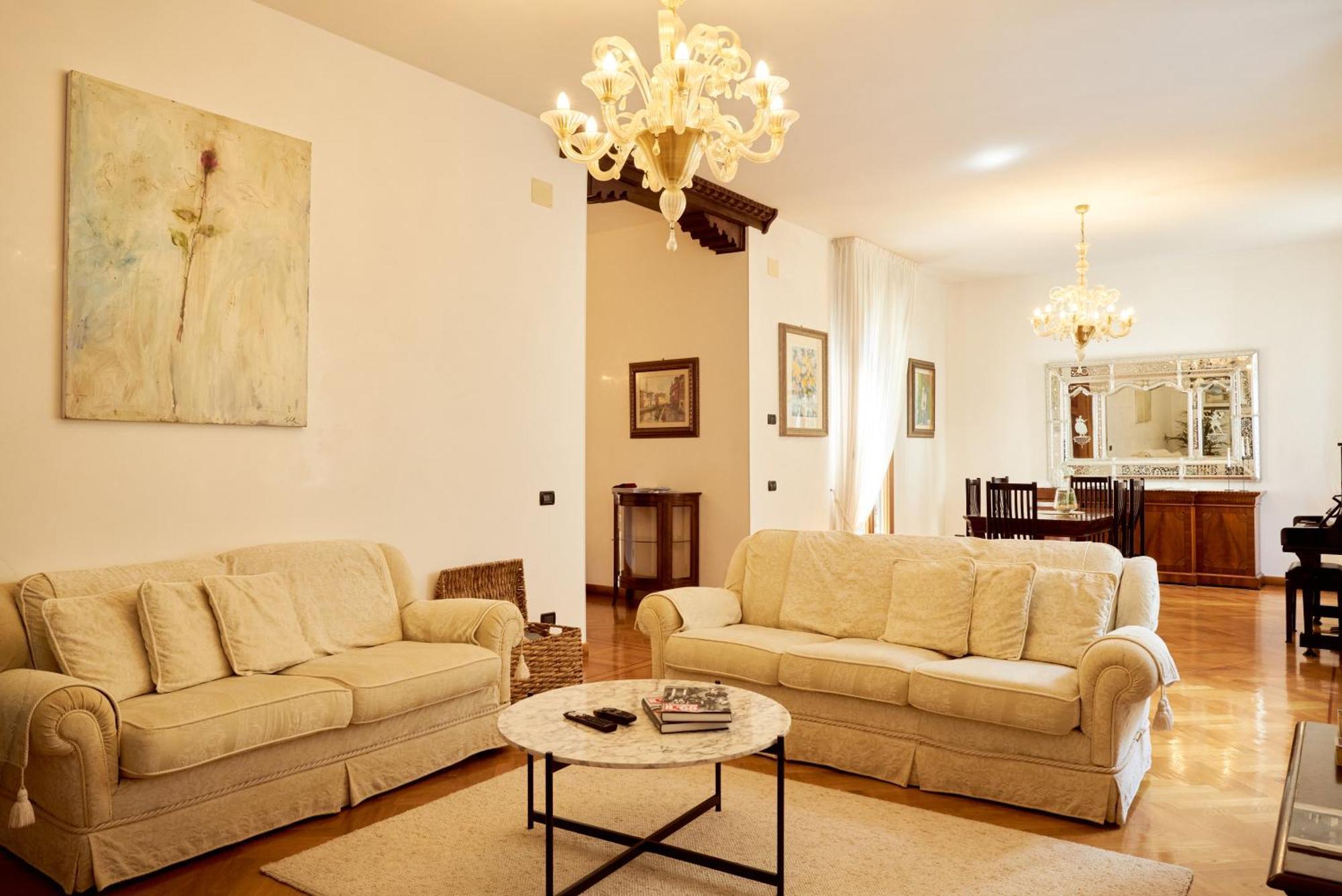 Nama Boutique Residence Veneza Exterior foto